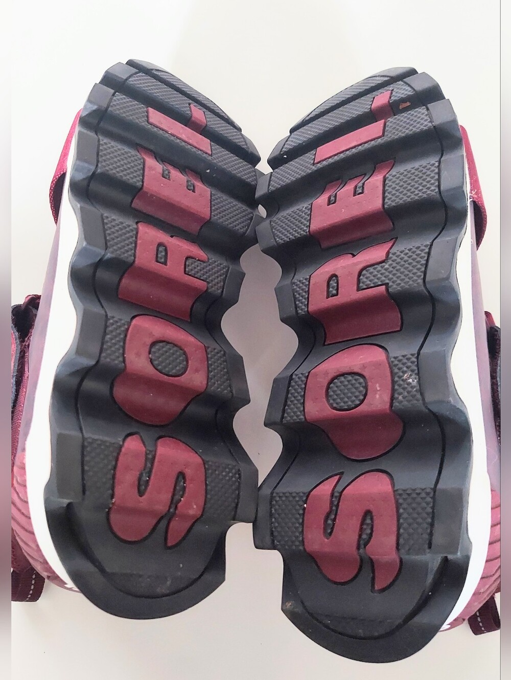 Sorel Kinetic Sneak Women's Sneaker Shoes Slip On Size 7 Burgandy Red - Picture 8 of 8